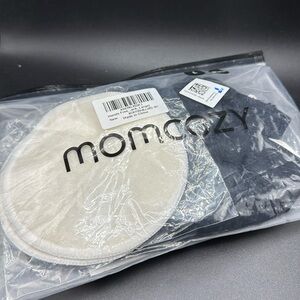 Momcozy hand free pumping Black Bra with 2 pads